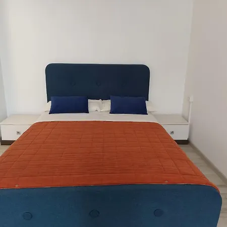 Nr 47 Ap 6 Int 2 Oda ve Kahvaltı Braşov